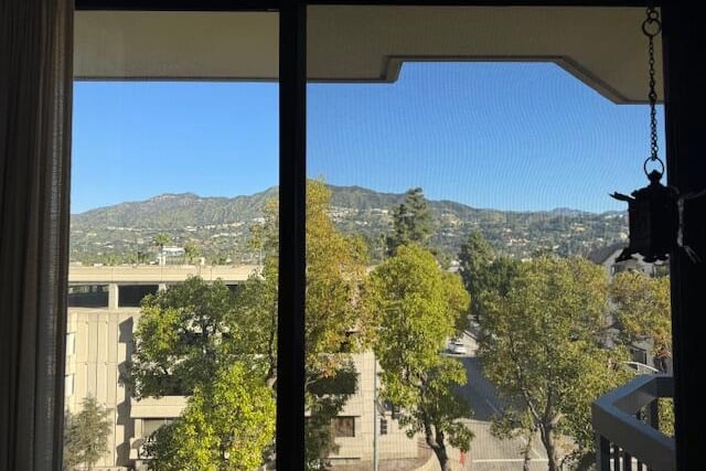222 Monterey Road 306, Glendale, CA 91206 — photo 20 of 32