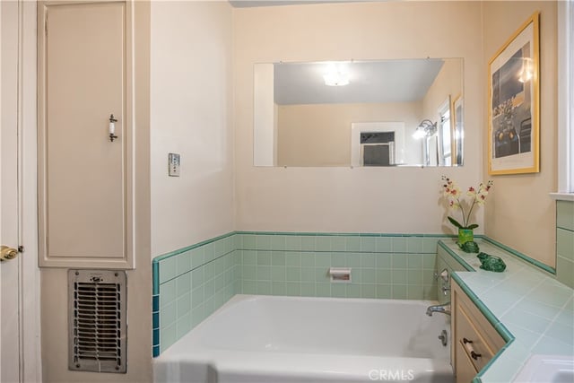 6947 Murietta Avenue, Van Nuys, CA 91405 — photo 7 of 29