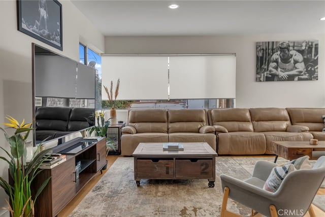 302 S Venice, Venice, CA 90291 — photo 10 of 41