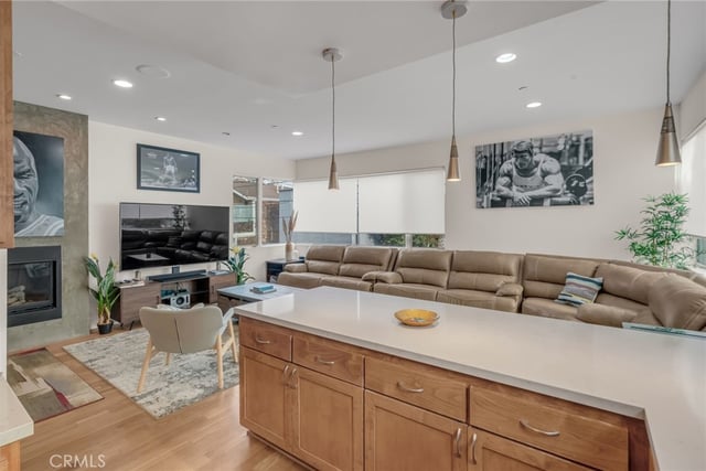 302 S Venice, Venice, CA 90291 — photo 16 of 41