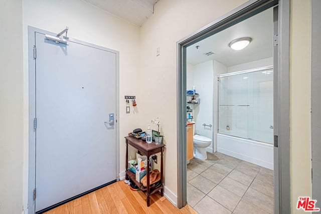 645 W 9th Street 628, Los Angeles, CA 90015 — photo 6 of 31