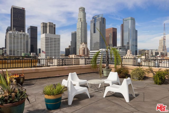 215 W 7th Street 1302, Los Angeles, CA 90014 — photo 17 of 18