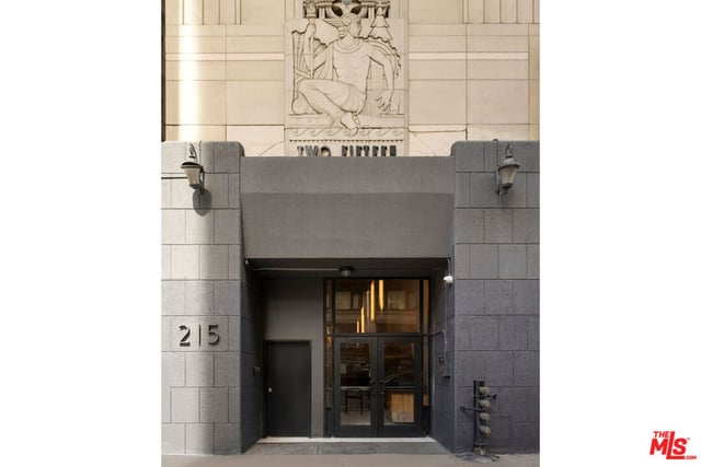215 W 7th Street 1302, Los Angeles, CA 90014 — photo 3 of 18
