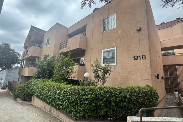 918 W College Street 316, Los Angeles, CA 90012 — photo 13 of 16