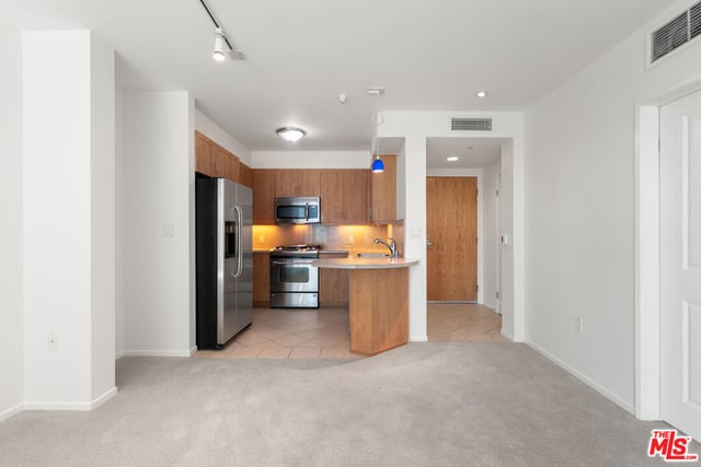 267 S San Pedro Street 221, Los Angeles, CA 90012 — photo 10 of 39