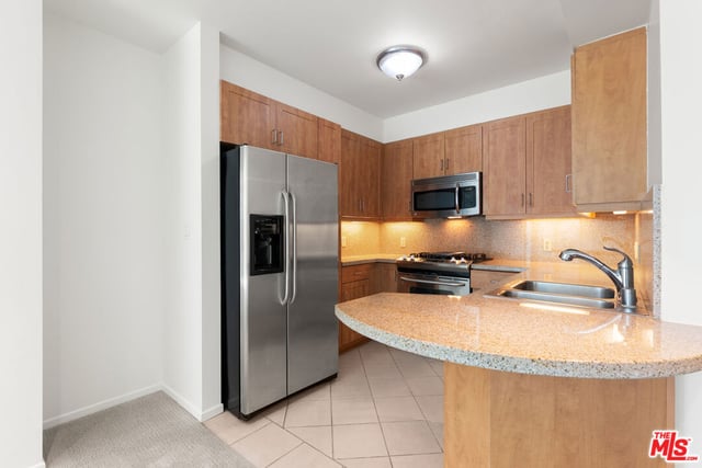 267 S San Pedro Street 221, Los Angeles, CA 90012 — photo 12 of 39