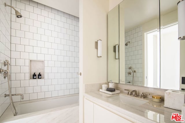 8420 W Sunset Boulevard 604, West Hollywood, CA 90069 — photo 15 of 39