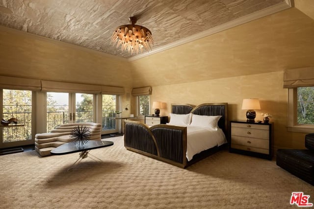 10790 Bellagio Road, Los Angeles, CA 90077 — photo 10 of 24