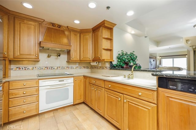 525 E Seaside Way 807, Long Beach, CA 90802 — photo 16 of 42