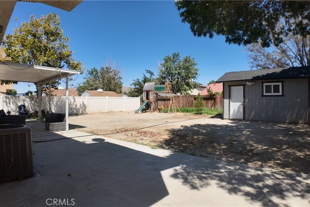 2335 Langhorn, Lancaster, CA 93535 — photo 30 of 75