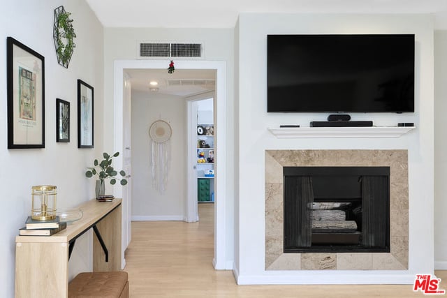 6250 Fulton Avenue 205, Van Nuys, CA 91401 — photo 5 of 16