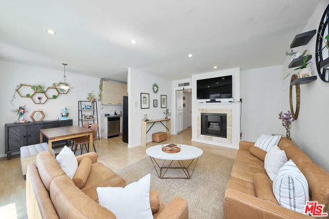6250 Fulton Avenue 205, Van Nuys, CA 91401 — photo 6 of 16