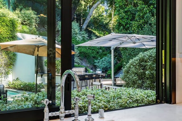 1114 Sutton Way, Beverly Hills, CA 90210 — photo 13 of 57