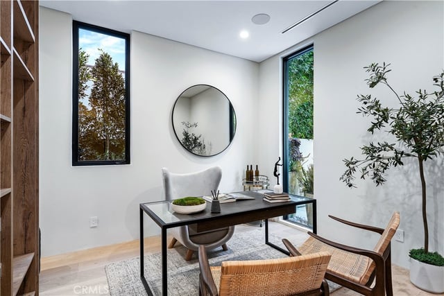 14812 Huston Street, Sherman Oaks, CA 91403 — photo 10 of 26