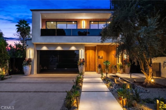 14812 Huston Street, Sherman Oaks, CA 91403 — photo 12 of 26