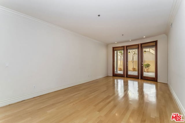 10364 Almayo Avenue 103, Los Angeles, CA 90064 — photo 7 of 43