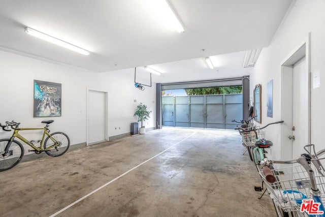 2515 Lincoln Boulevard, Venice, CA 90291 — photo 12 of 45