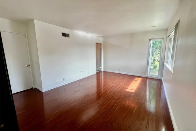 19451 Sherman Way 501, Reseda, CA 91335 — photo 23 of 40