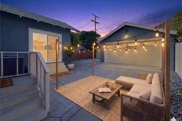 2249 W 30th Street, Los Angeles, CA 90018 — photo 13 of 18