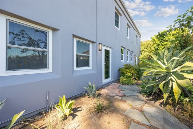 1620 Ina Drive, Glendale, CA 91206 — photo 36 of 40