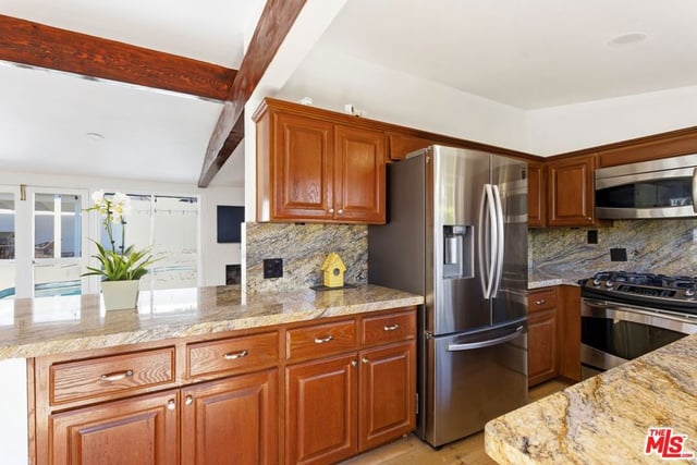 26 Packet Road, Rancho Palos Verdes, CA 90275 — photo 12 of 40