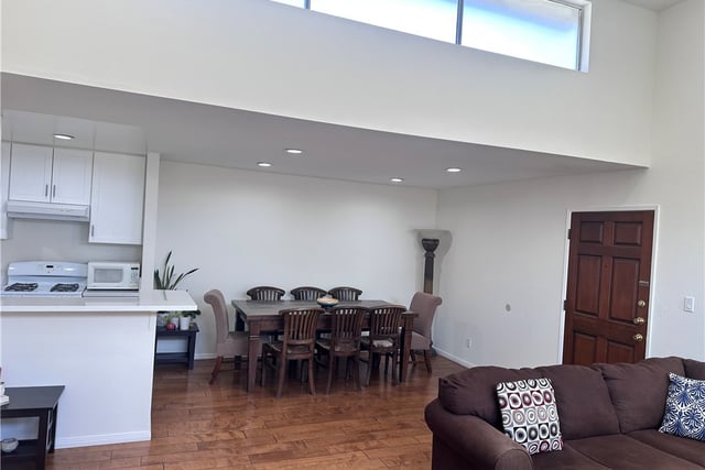 5700 Etiwanda 264, Tarzana, CA 91356 — photo 15 of 34