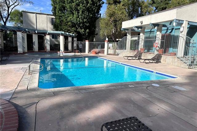 5700 Etiwanda 264, Tarzana, CA 91356 — photo 30 of 34