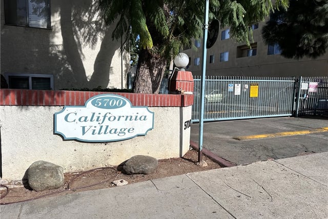 5700 Etiwanda 264, Tarzana, CA 91356 — photo 33 of 34