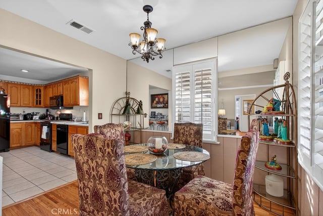 2430 San Francisco Avenue, Long Beach, CA 90806 — photo 5 of 19