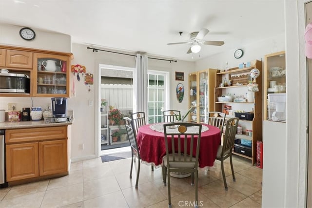 9146 Tobias Avenue 4, Panorama City, CA 91402 — photo 5 of 32