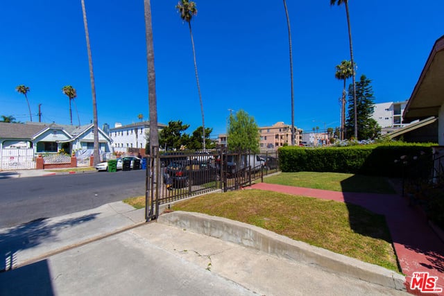 178 N Mariposa Avenue, Los Angeles, CA 90004 — photo 35 of 41