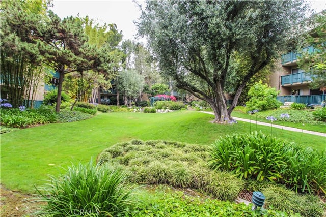 564 N Bellflower Boulevard 315, Long Beach, CA 90814 — photo 4 of 24