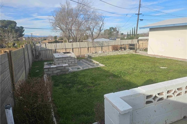 1543 Elizabeth Lake, Palmdale, CA 93551 — photo 25 of 29