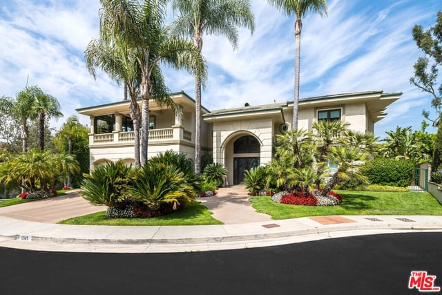 12145 Summit Court, Beverly Hills, CA 90210 — photo 2 of 53