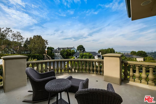 12145 Summit Court, Beverly Hills, CA 90210 — photo 30 of 53