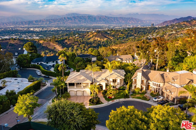 12145 Summit Court, Beverly Hills, CA 90210 — photo 43 of 53