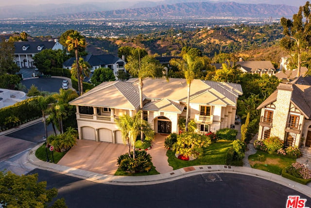 12145 Summit Court, Beverly Hills, CA 90210 — photo 44 of 53