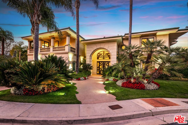 12145 Summit Court, Beverly Hills, CA 90210 — photo 47 of 53