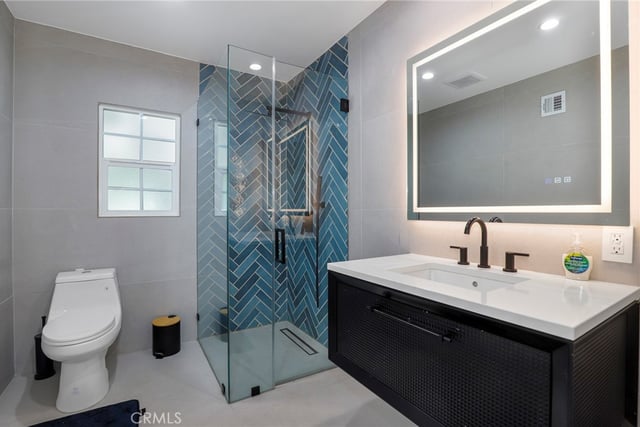 16842 Liggett, Los Angeles, CA 91343 — photo 17 of 34