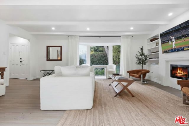 8809 Evanview Drive, Los Angeles, CA 90069 — photo 21 of 44