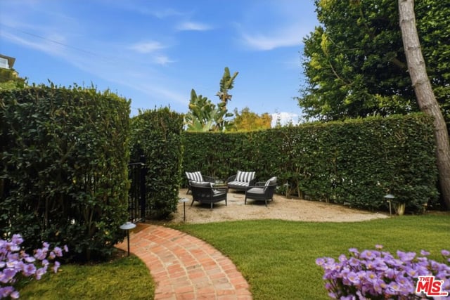 8809 Evanview Drive, Los Angeles, CA 90069 — photo 3 of 44