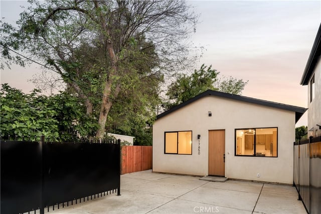 17852 Saticoy Street, Reseda, CA 91335 — photo 25 of 28
