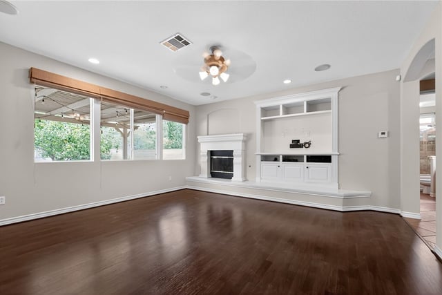 25941 Verandah Court, Stevenson Ranch, CA 91381 — photo 11 of 32