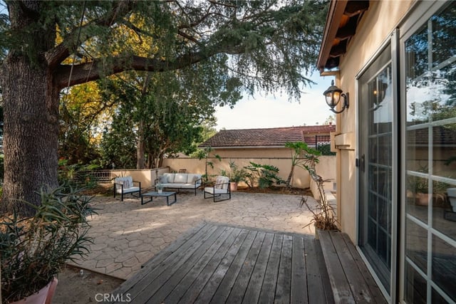 828 S Sunset Canyon, Burbank, CA 91501 — photo 34 of 46