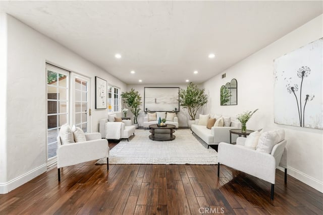 828 S Sunset Canyon, Burbank, CA 91501 — photo 8 of 46