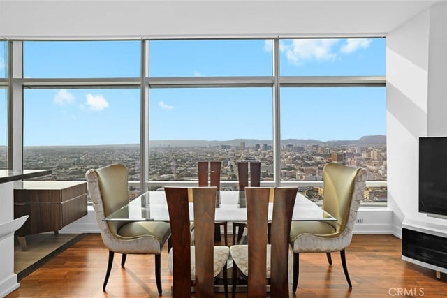900 W Olympic 31J, Los Angeles, CA 90015 — photo 9 of 56