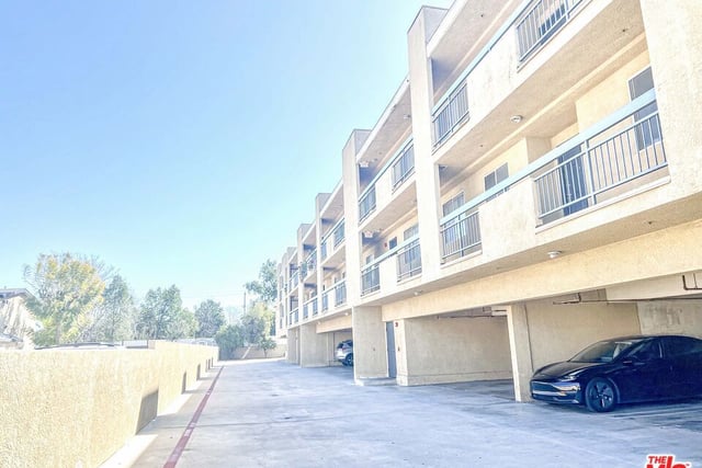 9014 Burnet Avenue 208, North Hills, CA 91343 — photo 16 of 17