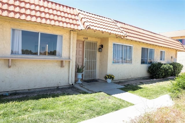 43618 Stanridge Avenue, Lancaster, CA 93535 — photo 2 of 32