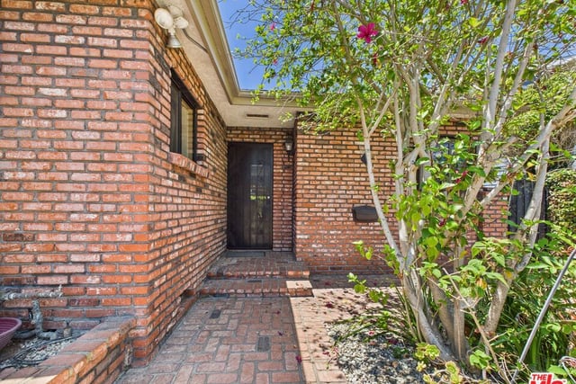 7449 Kentwood Avenue, Los Angeles, CA 90045 — photo 11 of 14