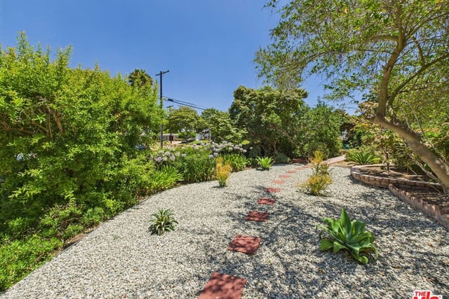 7449 Kentwood Avenue, Los Angeles, CA 90045 — photo 12 of 14